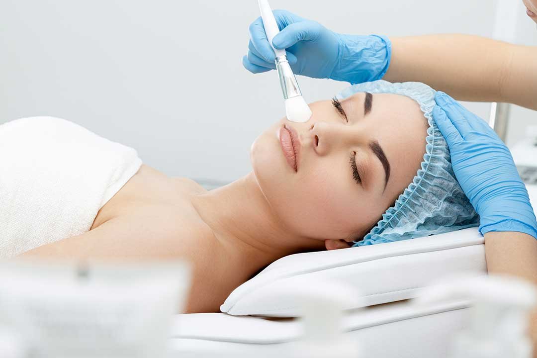 Peeling du visage à Paris par le dr Ganem